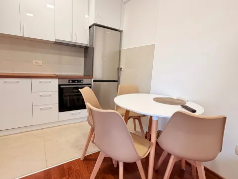 Rent, one bedroom apartment, 45m², Ljubović, Podgorica - image 5