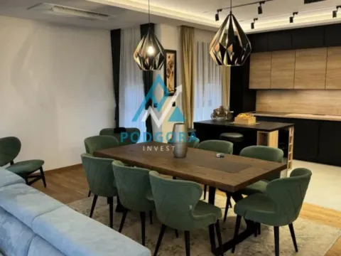 Prodaja, trosoban stan, 132m², Gorica C, Podgorica - image 10