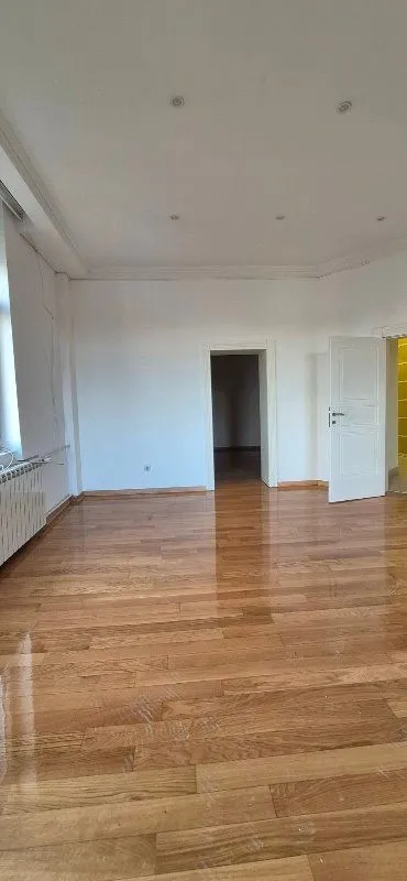 Rent, studio apartment, 144m², Vračar Sve Podlokacije, Beograd