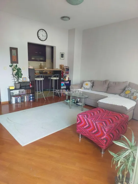 Prodaja, dvosoban stan, 52m², Voždovac Sve Podlokacije, Beograd