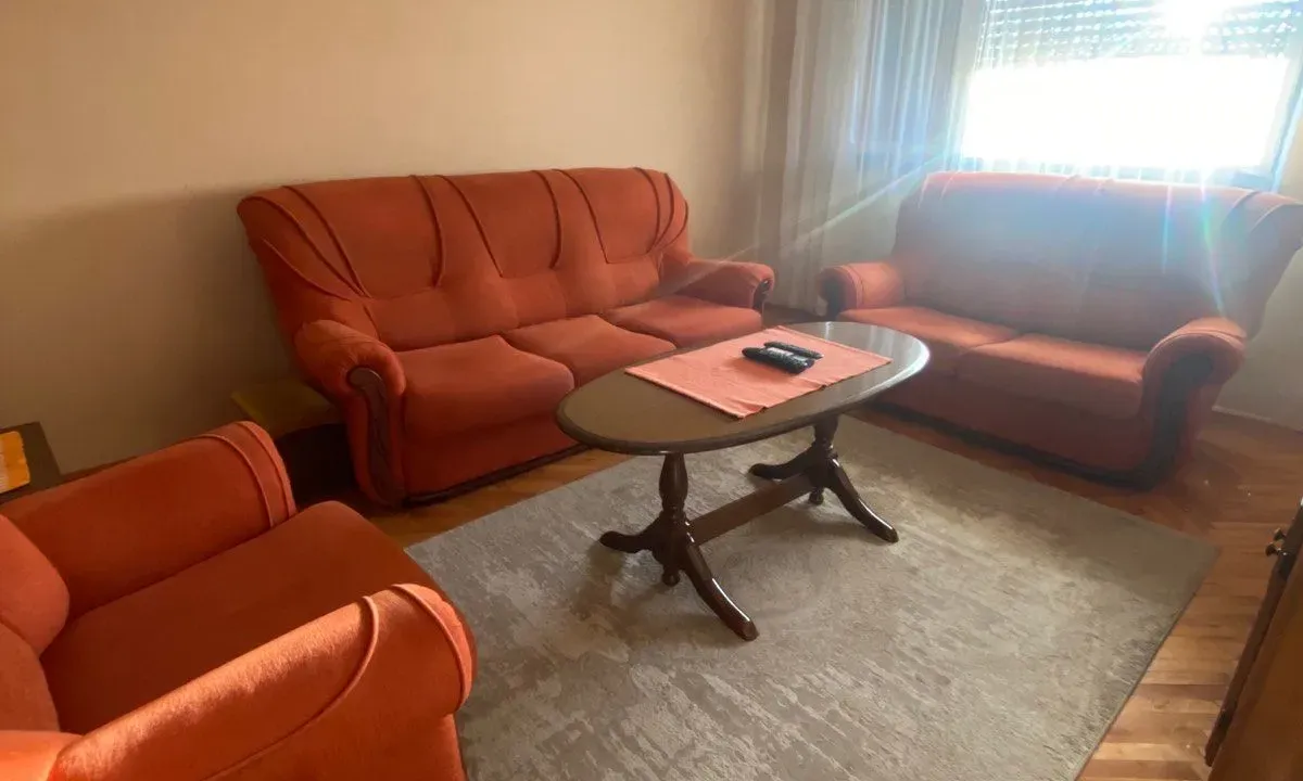 Prodaja, dvosoban stan, 76m², Cetinje, Crna Gora