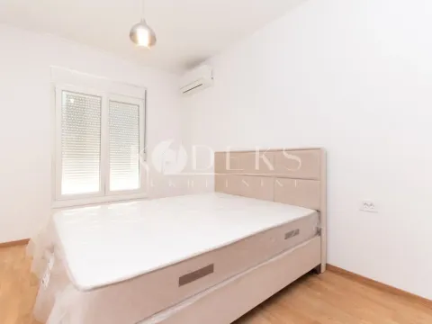 Izdavanje, dvosoban stan, 65m², Stari Aerodrom, Podgorica - image 6