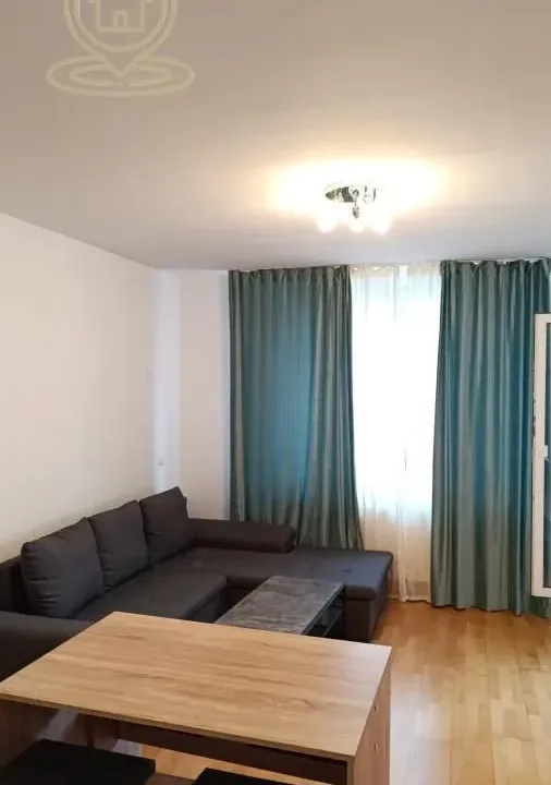 Prodaja, dvosoban stan, 80m², Veliki park, Kragujevac