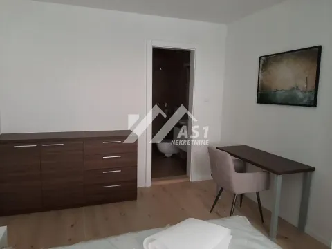 Izdavanje, četvorosoban stan, 98m², Rotkvarija, Novi Sad Sve Podlokacije - image 6