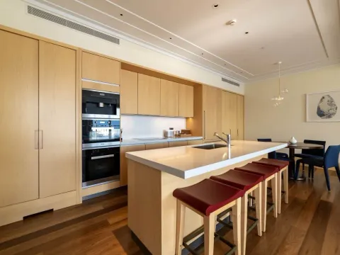 Prodaja, četvorosoban stan, 498m², Tivat, Crna Gora - image 12