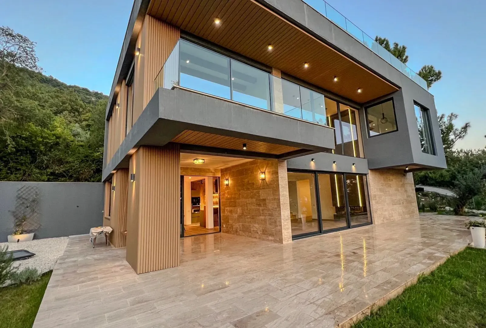 Prodaja, kuća, 317m², Tivat, Crna Gora