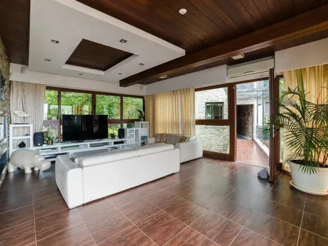 Sale, house, 487m², Bečići, Budva - image 8