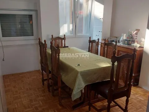 Izdavanje, trosoban stan, 70m², Novi Beograd Blok 23, Novi Beograd Sve Podlokacije - image 8