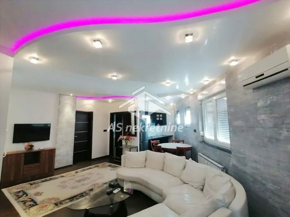 Izdavanje, dvosoban stan, 53m², Lekino Brdo, Voždovac Sve Podlokacije