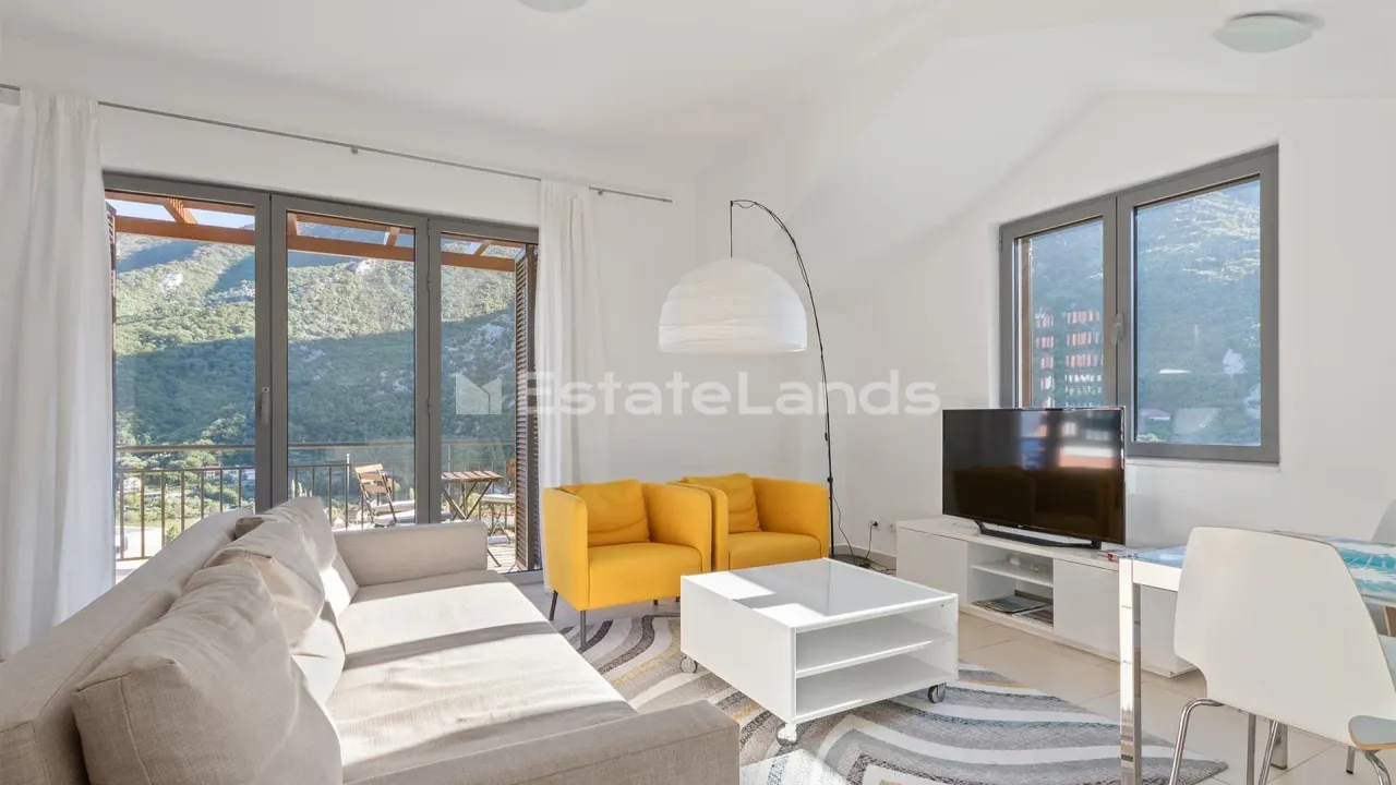 Prodaja, jednosoban stan, 63m², Morinj, Kotor