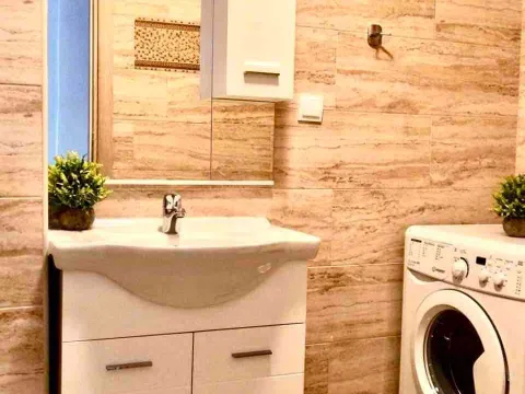 Sale, two bedroom apartment, 75m², Dobra Voda, Budva - image 13