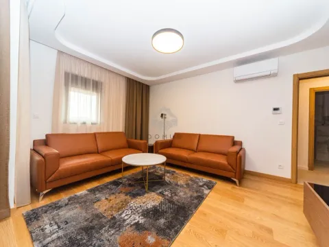 Izdavanje, dvosoban stan, 72m², Podgorica, Crna Gora - image 2
