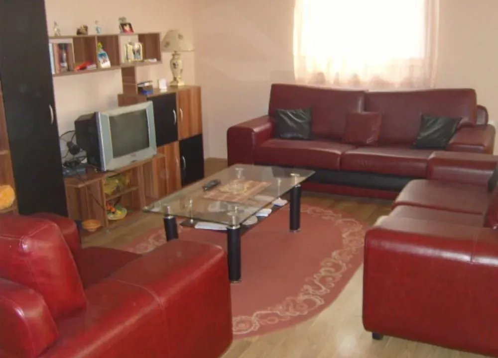 Prodaja, kuća, 300m², Trnava, Jagodina