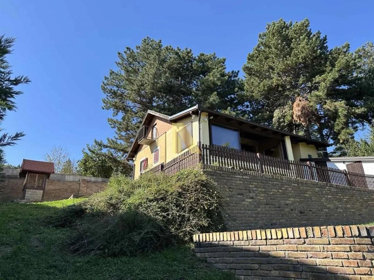Prodaja, kuća, 92m², Sremska Kamenica, Petrovaradin