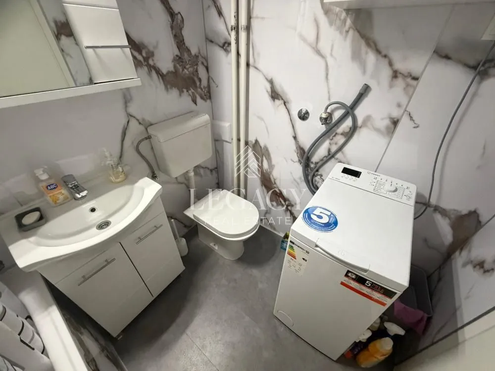 Izdavanje, dvosoban stan, 59m², Stari Grad, Beograd