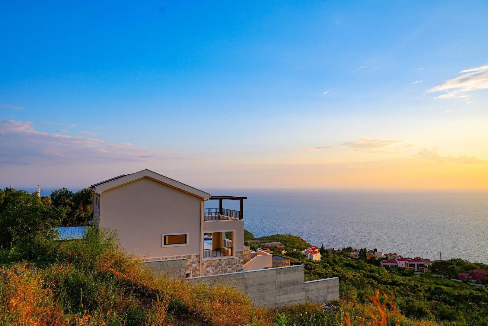 Sale, house, 420m², Blizikuće, Budva