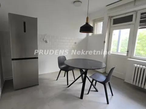 Rent, two bedroom apartment, 72m², Savski Venac, Beograd - image 2