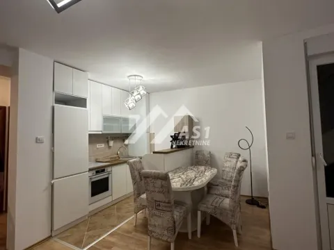 Izdavanje, trosoban stan, 58m², Sajam, Novi Sad Sve Podlokacije - image 3