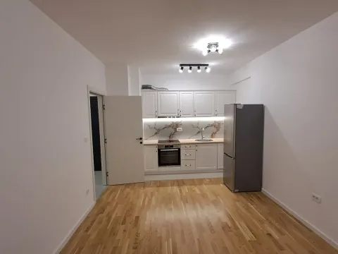 Rent, two bedroom apartment, 66m², Stari Aerodrom, Podgorica - image 2