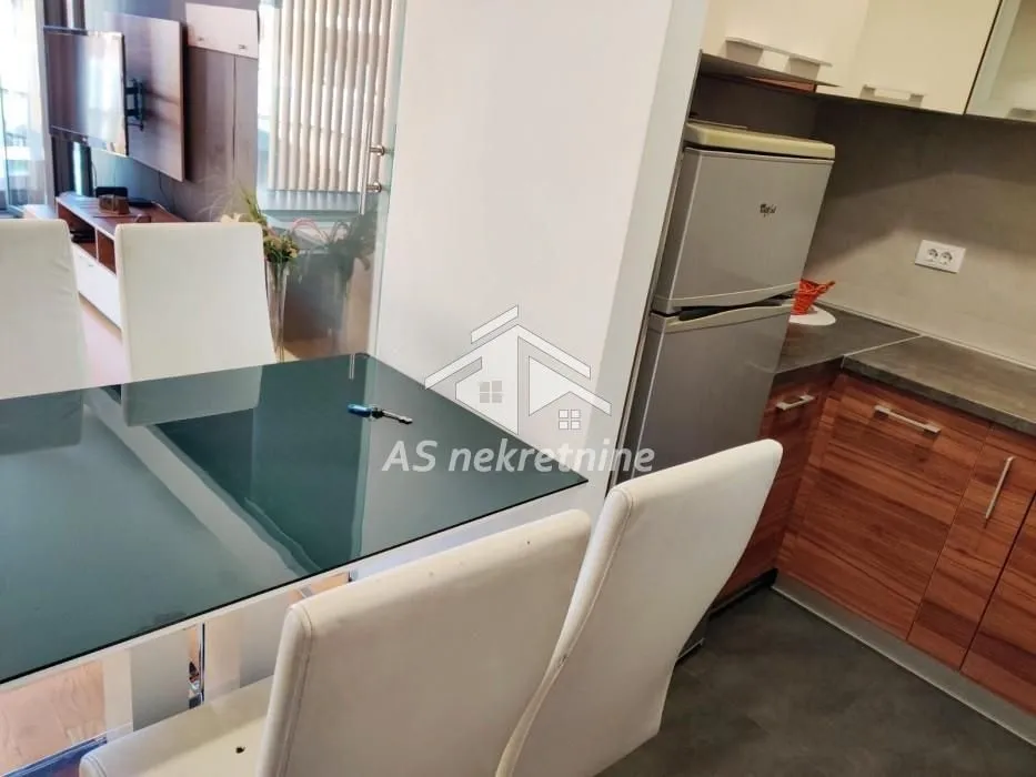 Rent, two bedroom apartment, 62m², Novi Beograd Blok 65, Novi Beograd Sve Podlokacije