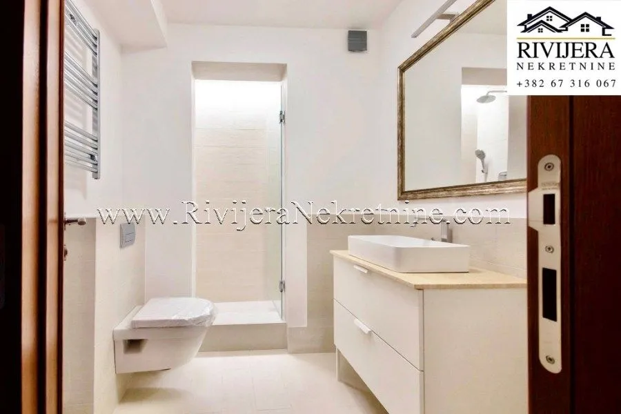 Sale, one bedroom apartment, 49m², Centar, Tivat