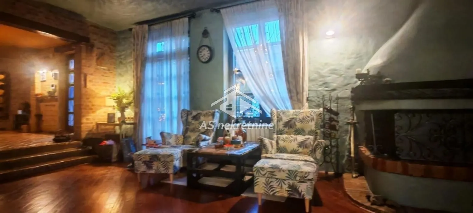 Izdavanje, kuća, 367m², Jajinci, Voždovac Sve Podlokacije