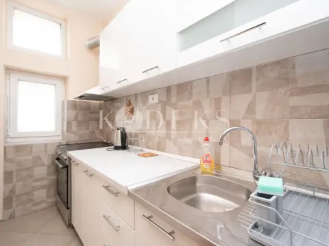 Izdavanje, jednosoban stan, 61m², Centar, Podgorica - image 3