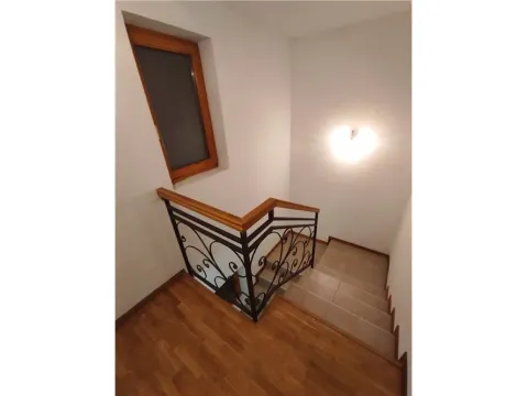 Prodaja, kuća, 309m², Niš, Srbija - image 10