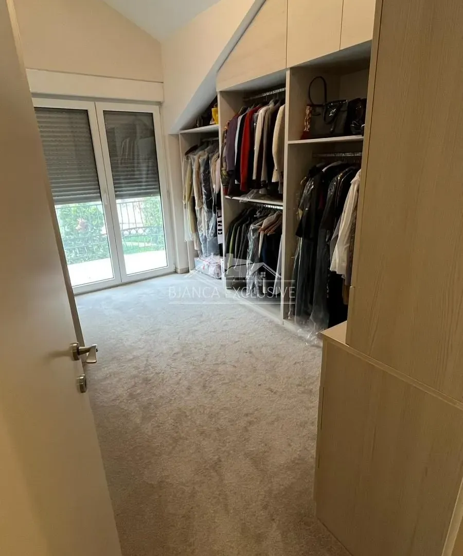 Prodaja, stan, 231m², Savski Venac, Beograd