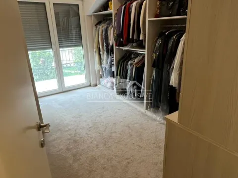 Prodaja, stan, 231m², Savski Venac, Beograd - image 10