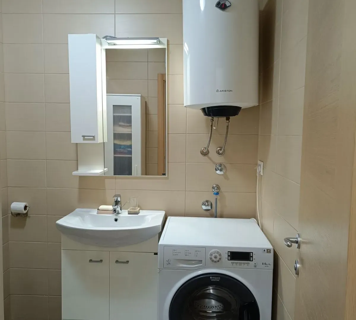 Prodaja, dvosoban stan, 81m², Tivat, Crna Gora