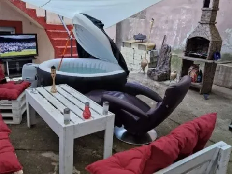 Sale, house, 235m², Zemun Sve Podlokacije, Beograd - image 12