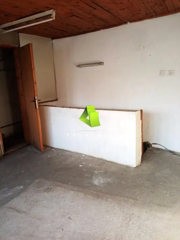 Sale, office space, 46m², Medijana, Niš