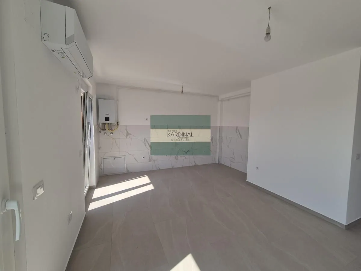 Prodaja, trosoban stan, 76m², Sarina Medja, Jagodina