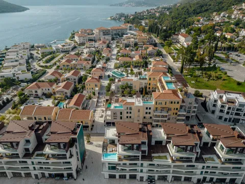Prodaja, dvosoban stan, 171m², Portonovi, Herceg Novi - image 2