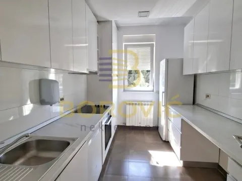 Rent, three bedroom apartment, 130m², Savski Venac, Beograd - image 6