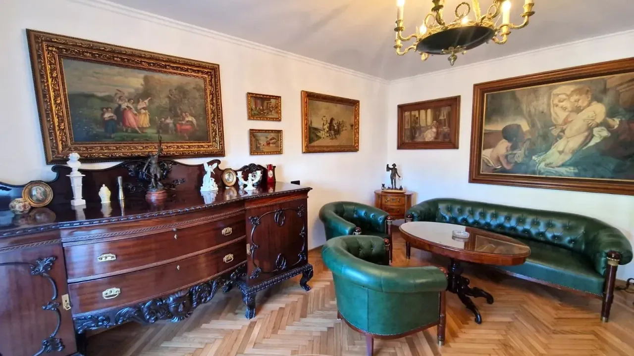 Izdavanje, stan, 114m², Tivat, Crna Gora