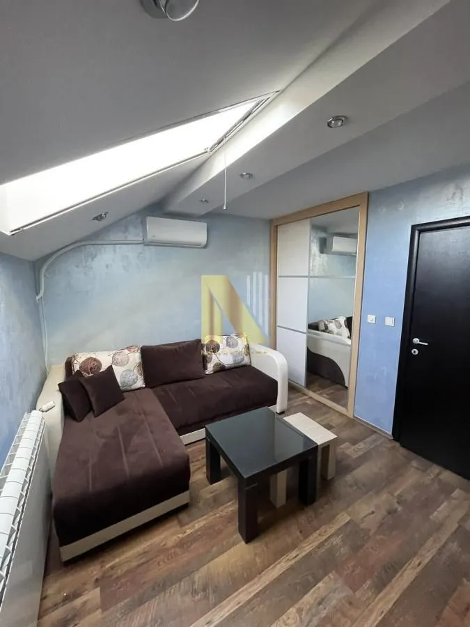 Izdavanje, kuća, 140m², Lipov gaj, Novi Sad Sve Podlokacije