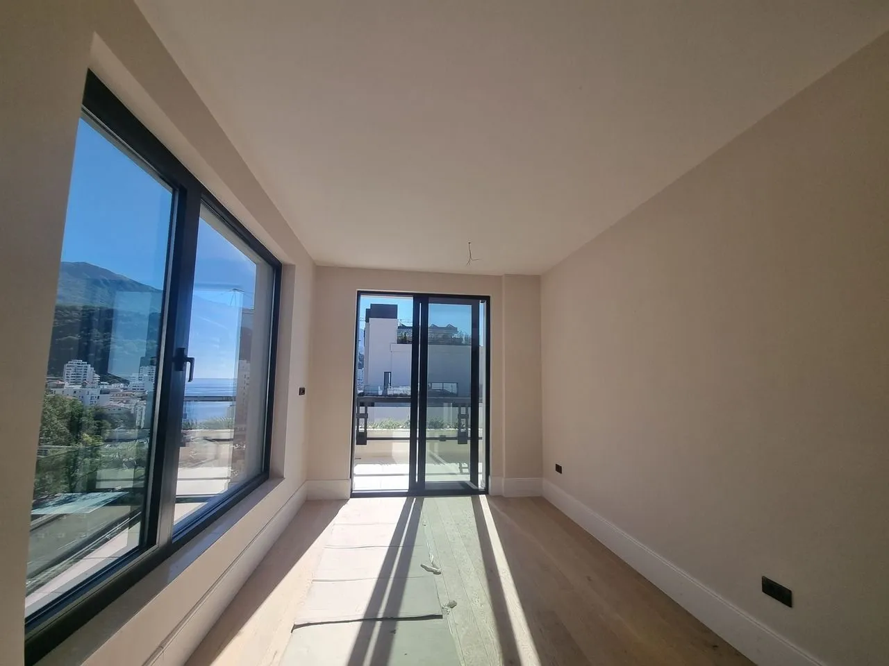Sale, two bedroom apartment, 113m², Bečići, Budva