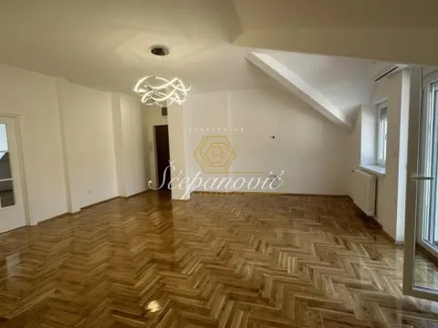 Prodaja, četvorosoban stan, 99m², Centar, Novi Sad - image 2