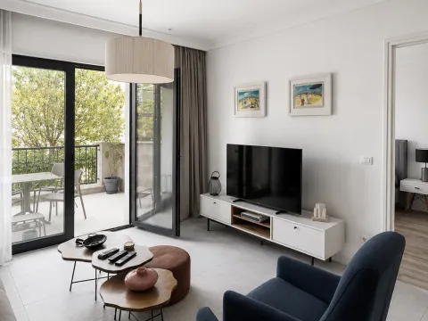 Rent, one bedroom apartment, 60m², Luštica Bay, Tivat - image 2