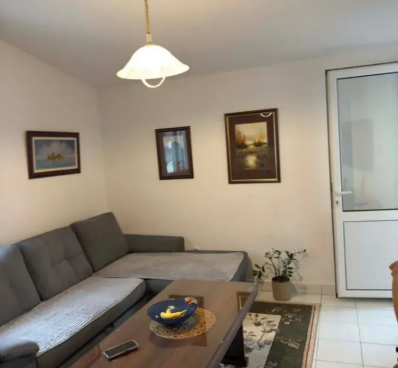 Izdavanje, jednosoban stan, 35m², Bjeliši, Bar