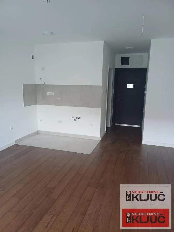 Prodaja, garsonjera, 26m², Novo naselje, Novi Sad
