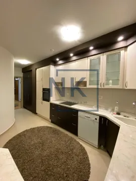 Izdavanje, trosoban stan, 120m², City Kvart, Podgorica - image 7