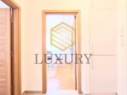 Izdavanje, jednosoban stan, 50m², Stari Aerodrom, Podgorica - image 3