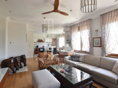 Prodaja, kuća, 170m², Gornja Gorica, Podgorica - image 6