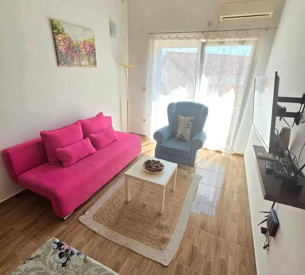 Izdavanje, jednosoban stan, 45m², Budva, Crna Gora