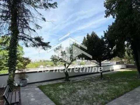 Rent, apartment, 170m², Senjak, Beograd - image 13