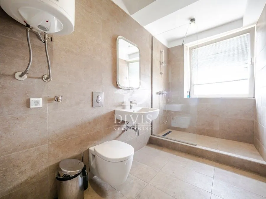 Sale, five bedroom apartment, 300m², Bogoslovija, Palilula Sve Podlokacije