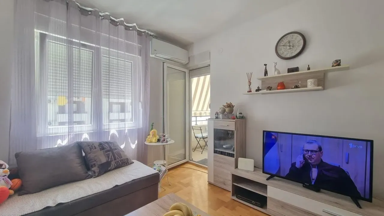 Prodaja, dvosoban stan, 70m², Seljanovo, Tivat